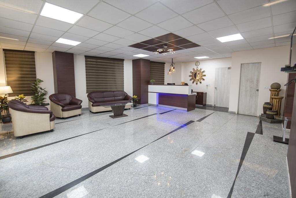 K G Residency Airport Hotel Джайпур Екстериор снимка