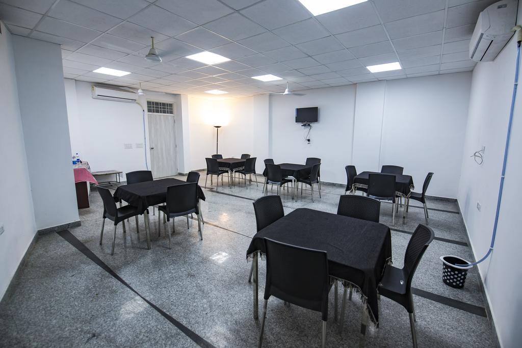 K G Residency Airport Hotel Джайпур Екстериор снимка