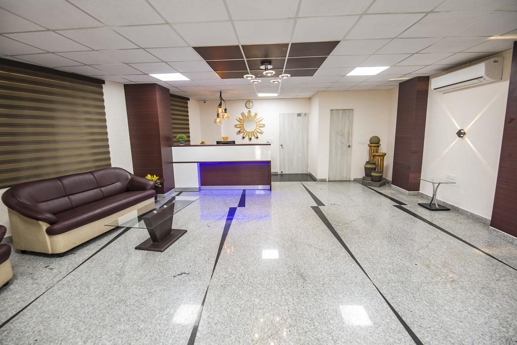 K G Residency Airport Hotel Джайпур Екстериор снимка